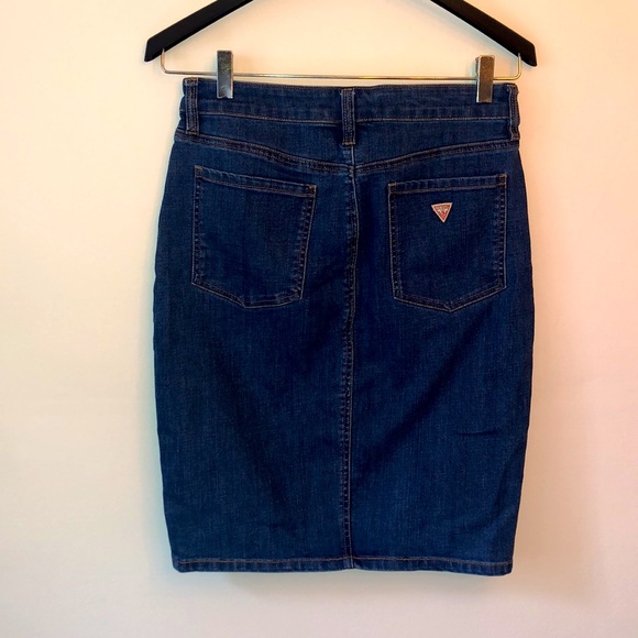 Classic Guess denim pencil skirt, size 29 - Picture 4 of 6